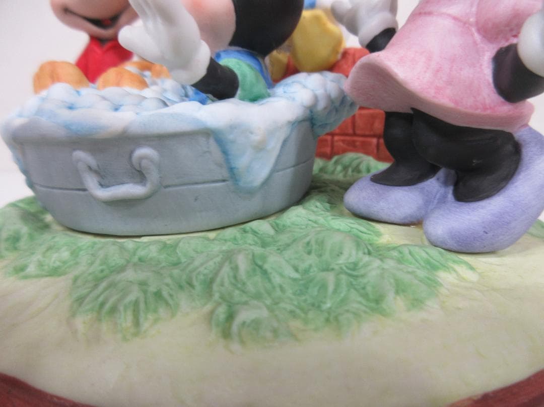 0912Z ディズニー ミッキー&フレンズ オルゴール いつか王子様が 置物