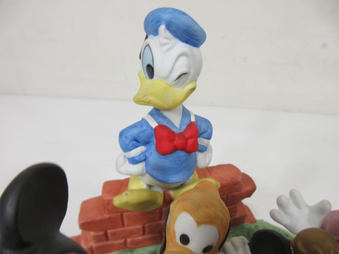 0912Z ディズニー ミッキー&フレンズ オルゴール いつか王子様が 置物