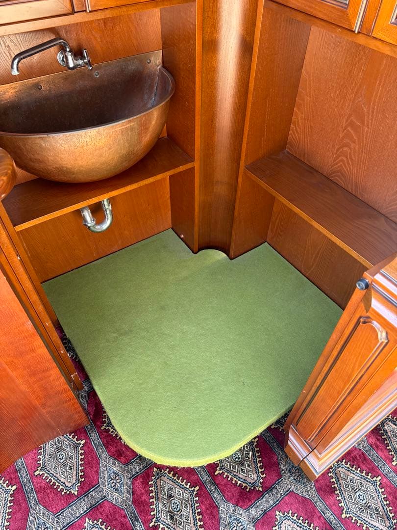 豪華バーキャビネット 希少な蛇口付 幅161×高229cm