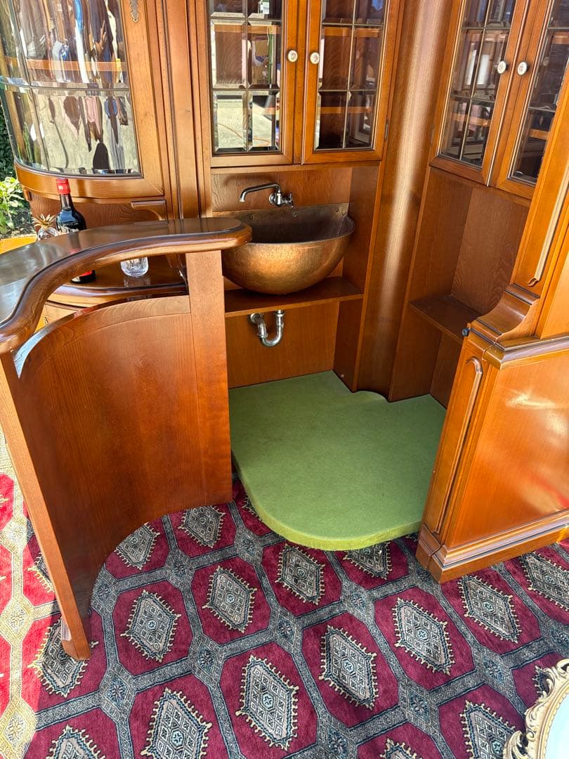 豪華バーキャビネット 希少な蛇口付 幅161×高229cm