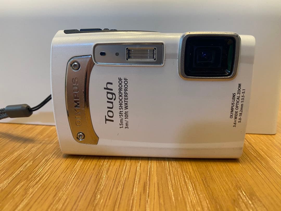 OLYMPUS TG-310 コンパクトデジタルカメラ