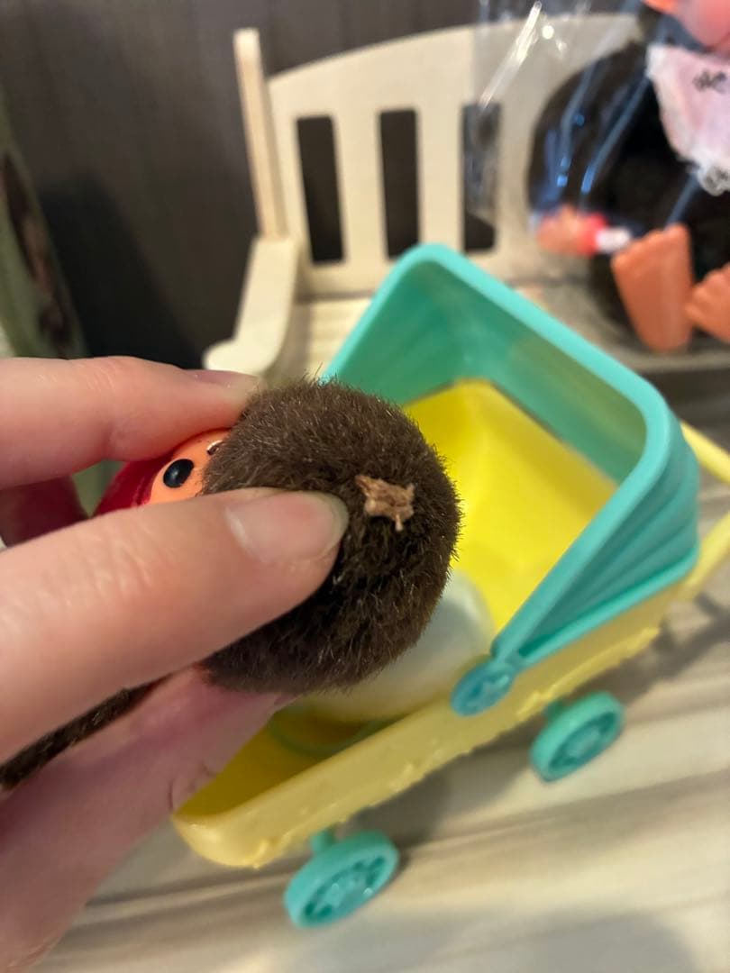 1974年ふた子のモンチッチ　金色の紙タグ付き　昭和レトロ 泣き顔ミニモンチッチ