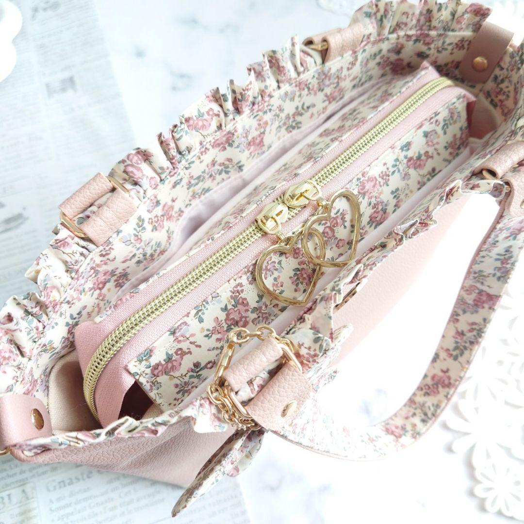 は*☆様 リバティ×フェイクレザー あおりポケット付きトートバッグ✩.*˚