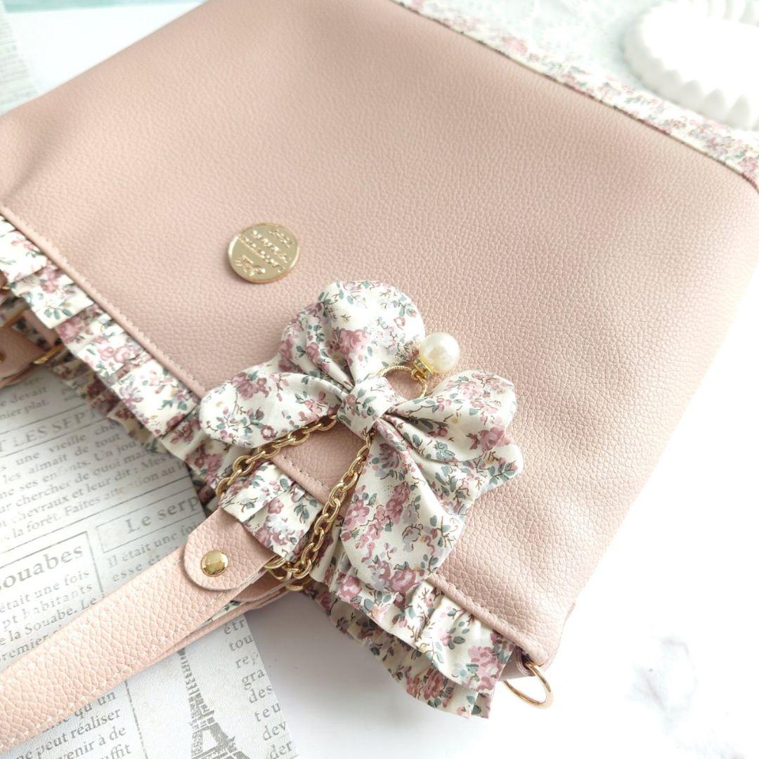 は*☆様 リバティ×フェイクレザー あおりポケット付きトートバッグ✩.*˚