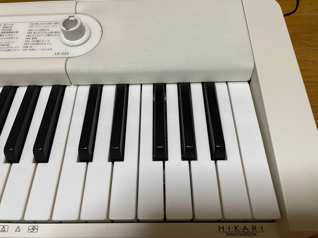 鍵盤楽器 CASIO LK-526