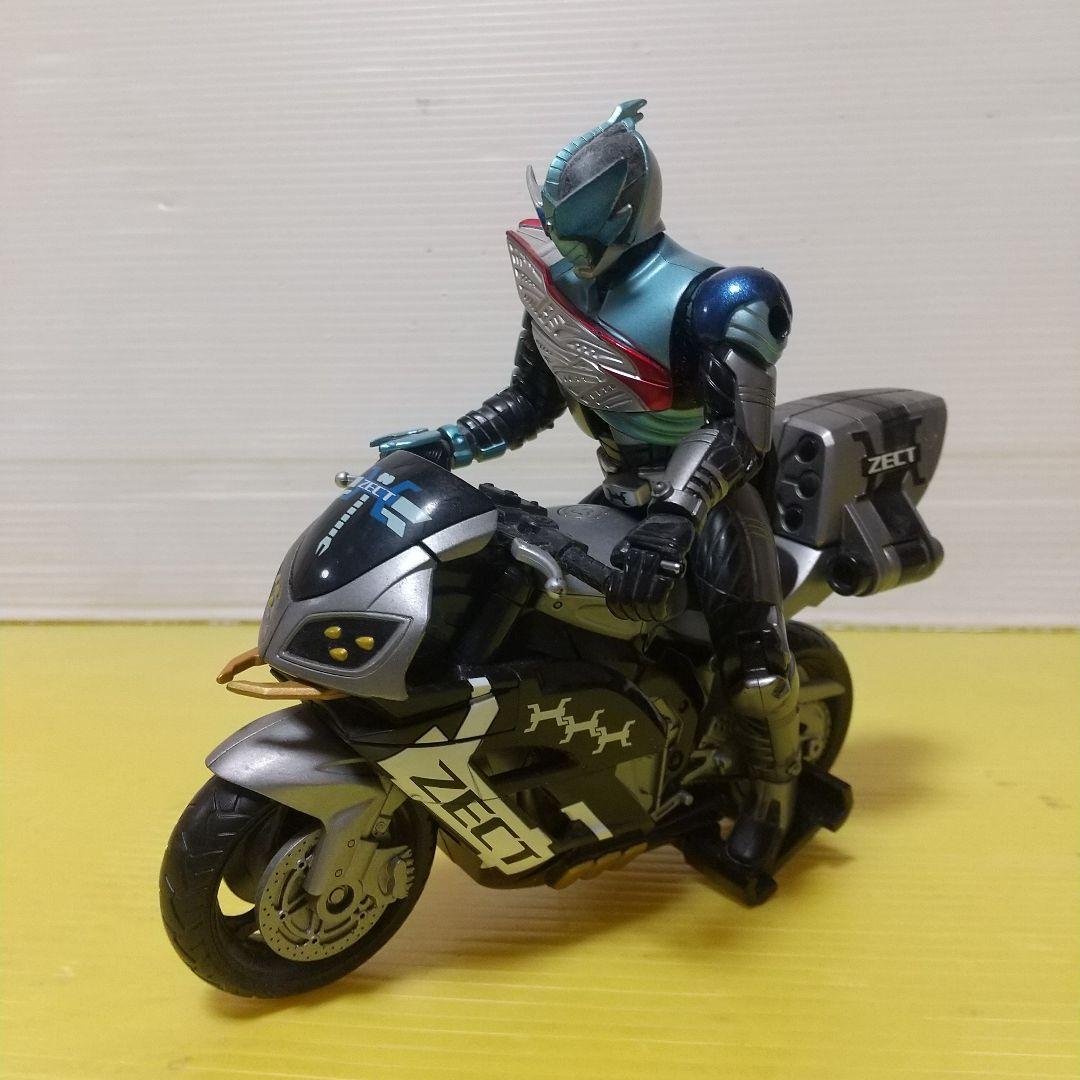 仮面ライダーカブト キャストオフセット