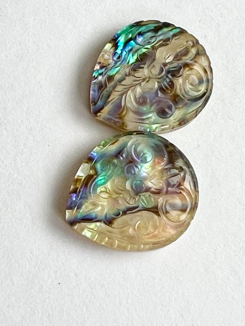 アバロンシェル　水晶　マザーオパ　トリプレット　カービング　14kgfピアス