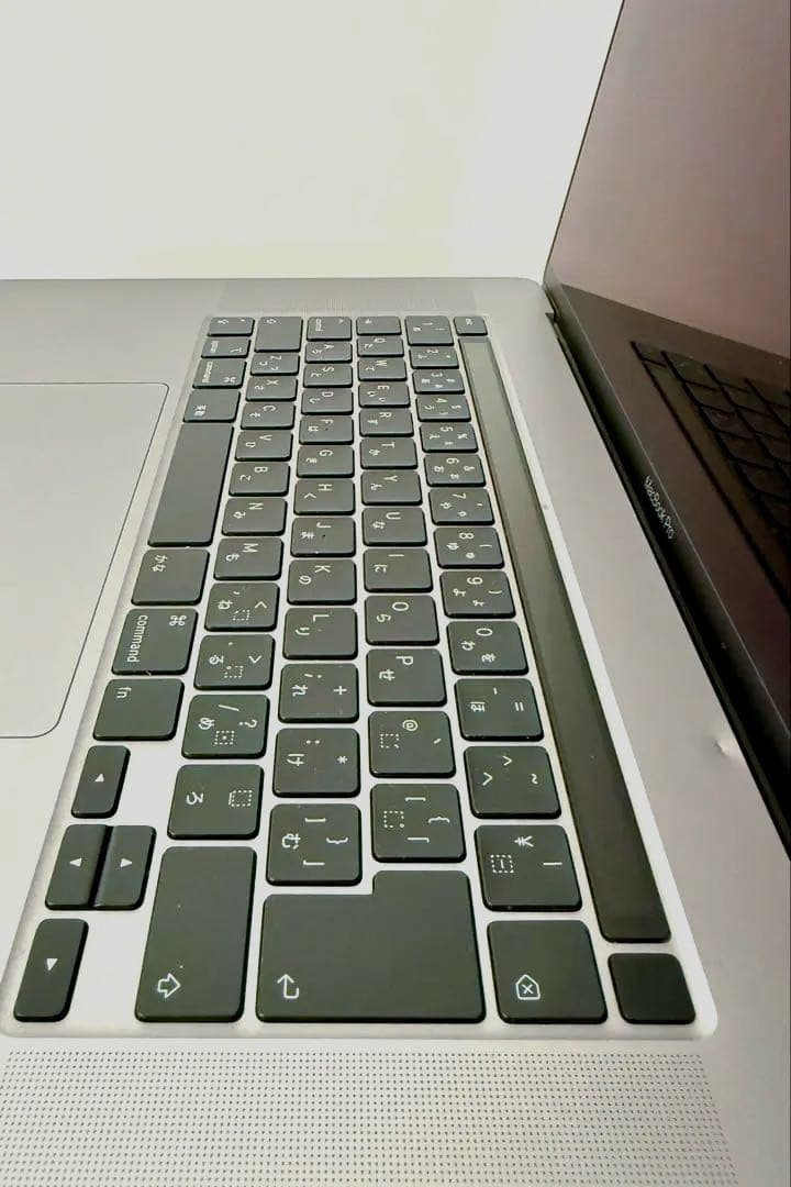 MacBook Pro 16インチ 2019 / i7 / 32GB / 1TB