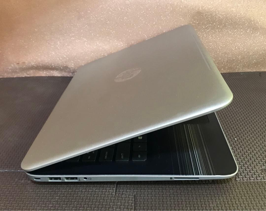 バッテリー新品！　HP14インチノート Core i5 SSD 240GB