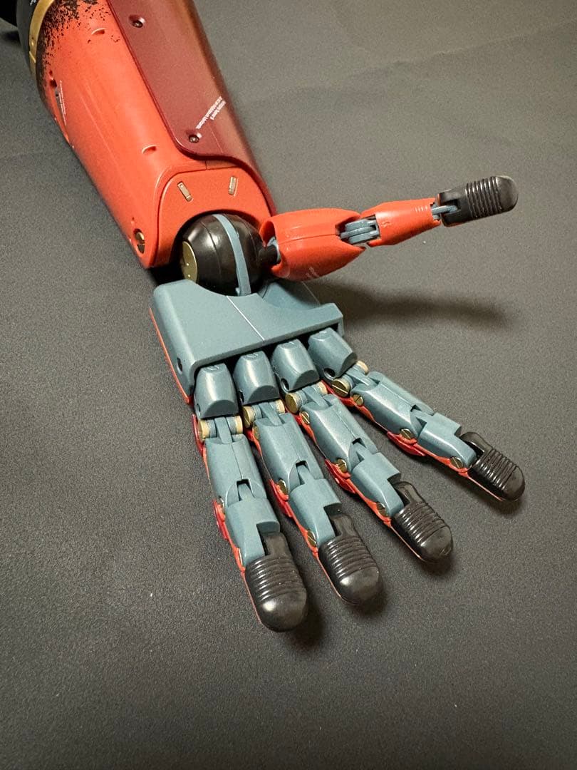 メタルギアソリッドV MGSV バイオニックアーム　1/2スケール