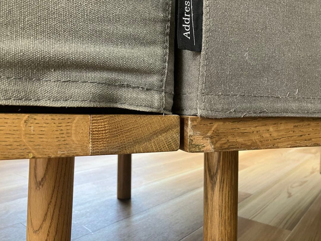 フライミー　Address グレーソファ クッション付き木製脚付き