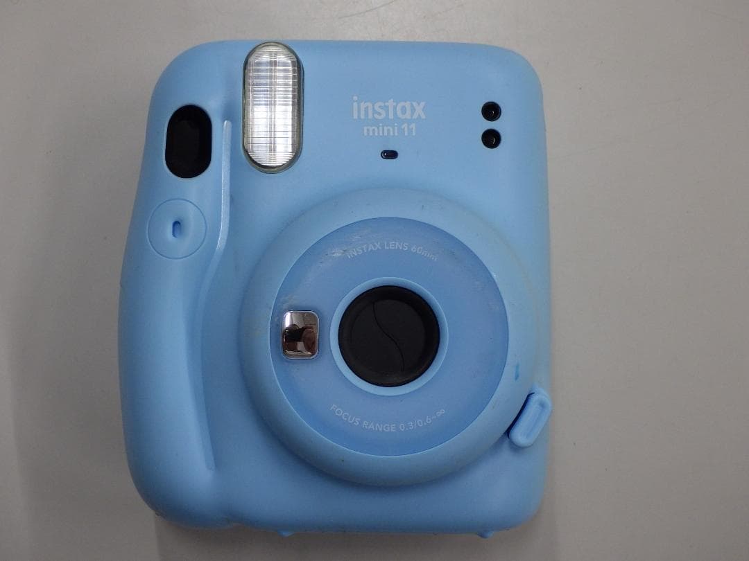 フジフィルム　instax mini 11　展示模型品　中古　F2140