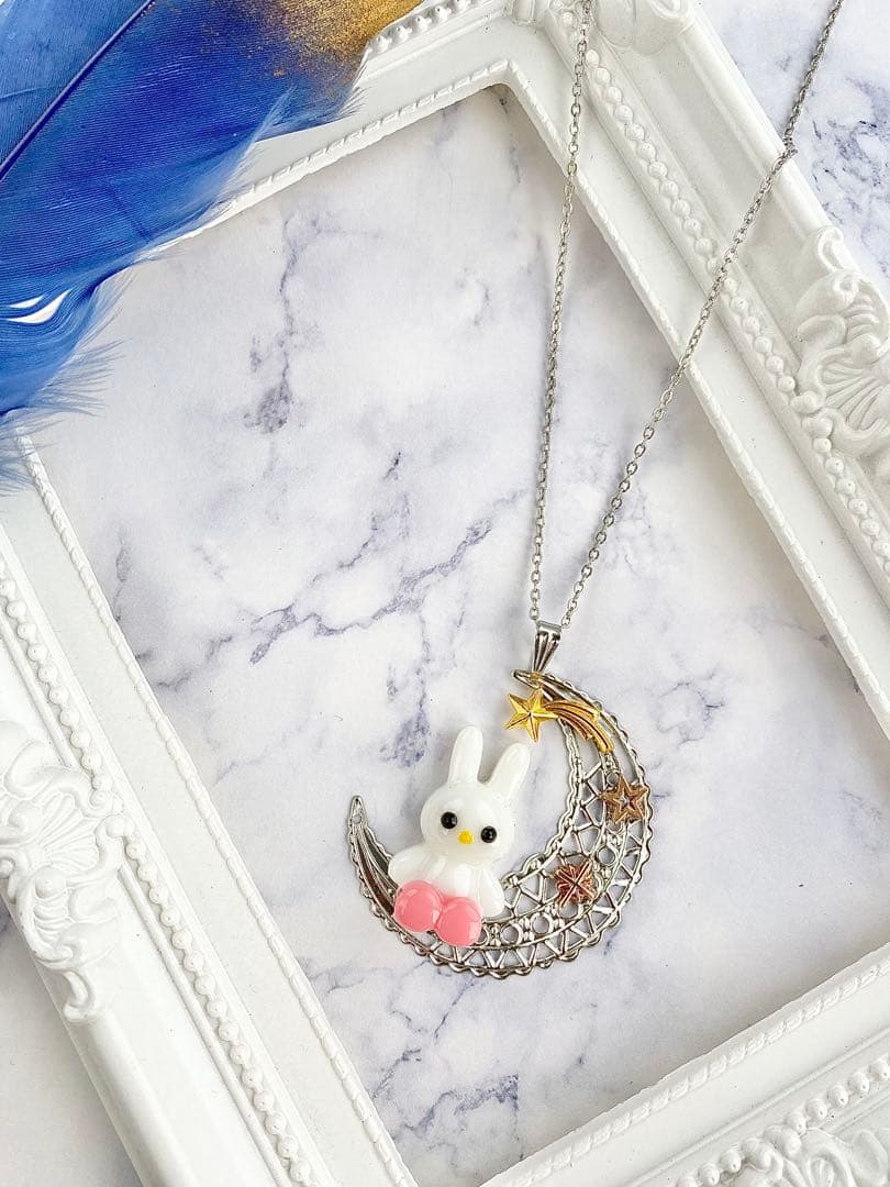 ネックレス　三日月　うさぎ　ウサギ　兎　大ぶり　アニマル　月　星　レジン　一点物