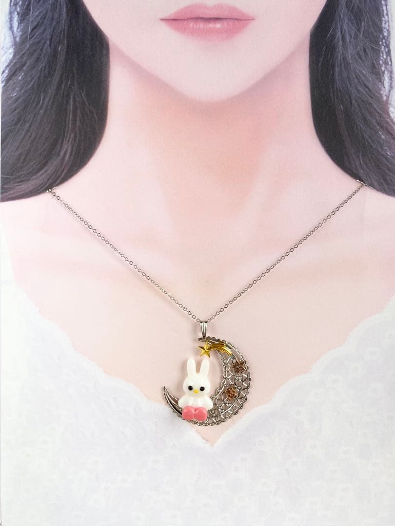 ネックレス　三日月　うさぎ　ウサギ　兎　大ぶり　アニマル　月　星　レジン　一点物