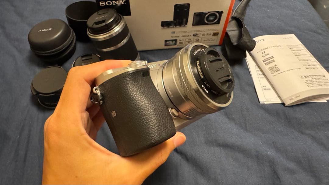 SONY α6000 ダブルズームレンズキット ブラック 箱付き、レンズ2つ付き