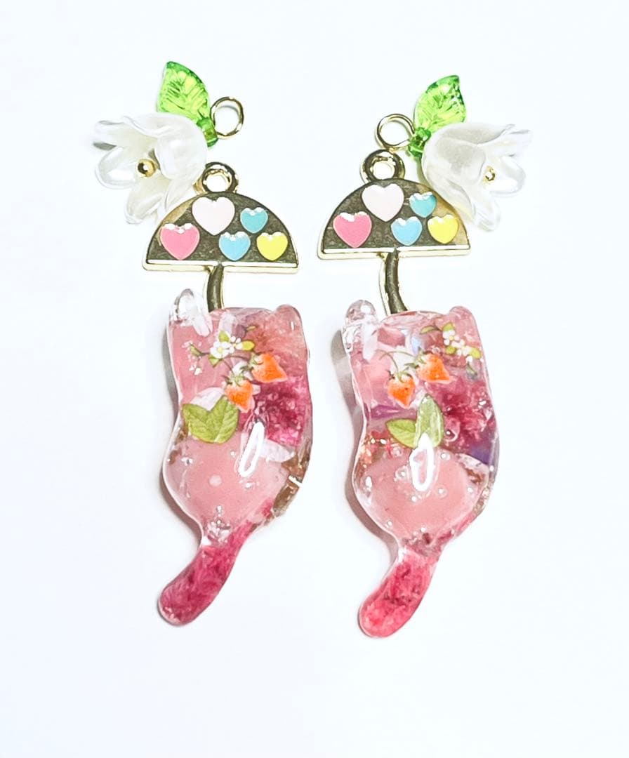 じゃれねこ『2月☆64 丸ごと苺×ミルキー』