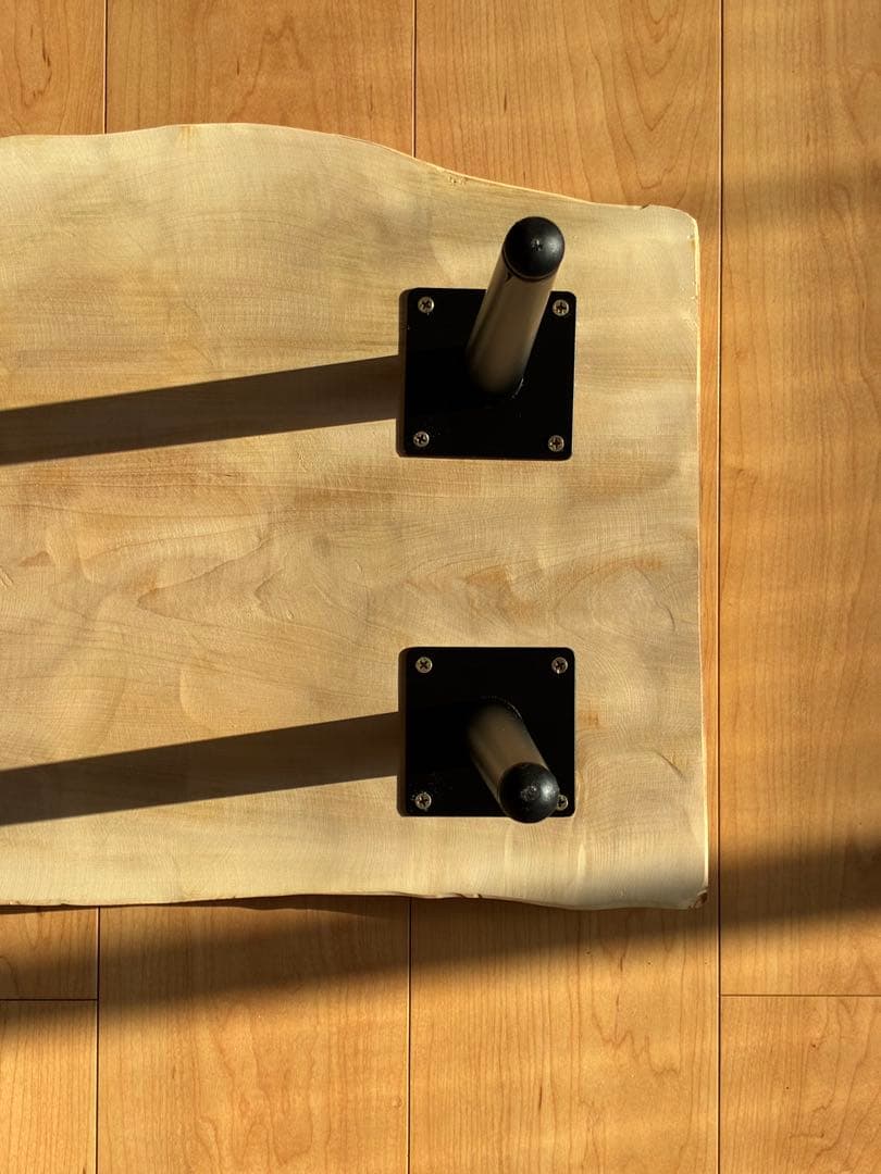 【一点もの】国産栃（トチ）一枚板センターテーブル　極上の光沢と白木の美しさ