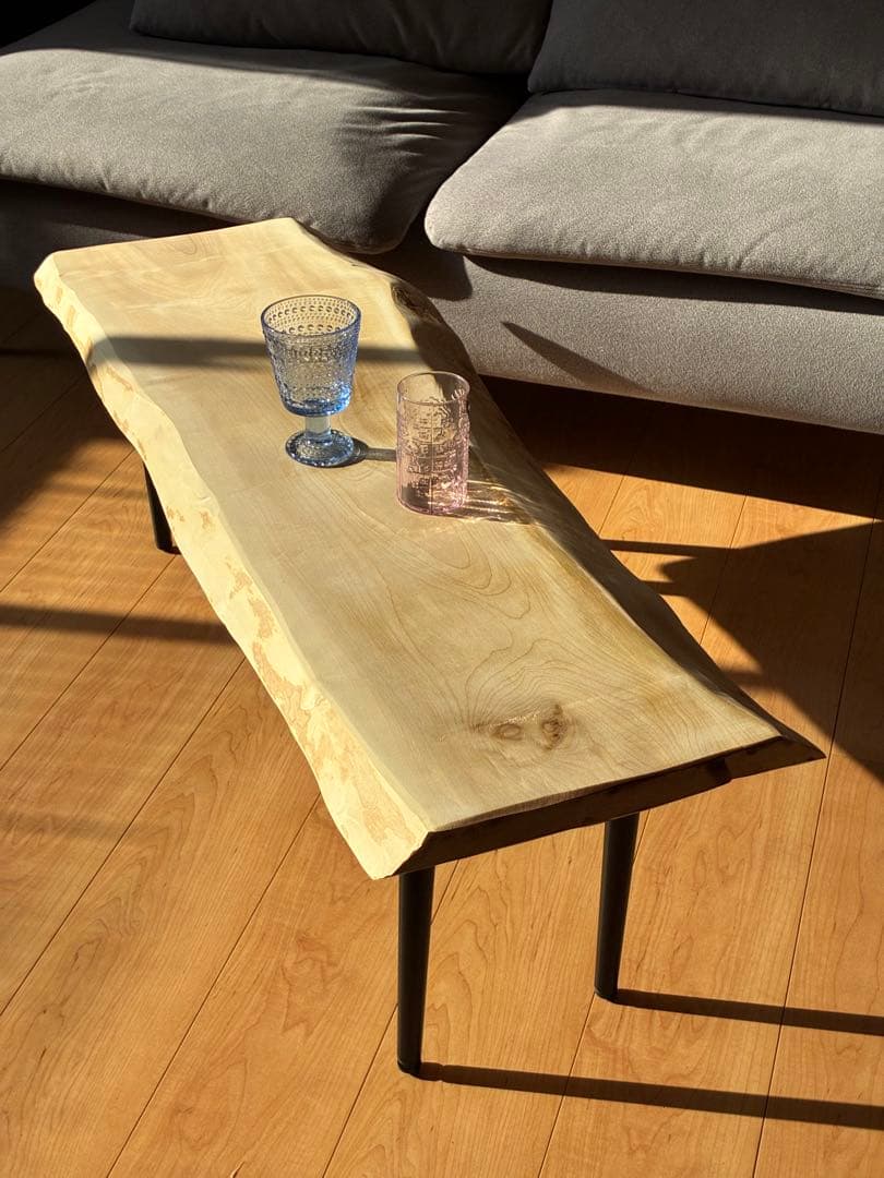 【一点もの】国産栃（トチ）一枚板センターテーブル　極上の光沢と白木の美しさ