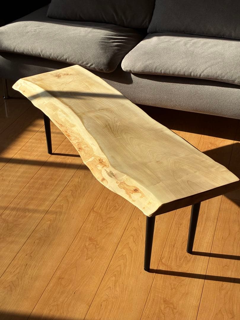 【一点もの】国産栃（トチ）一枚板センターテーブル　極上の光沢と白木の美しさ