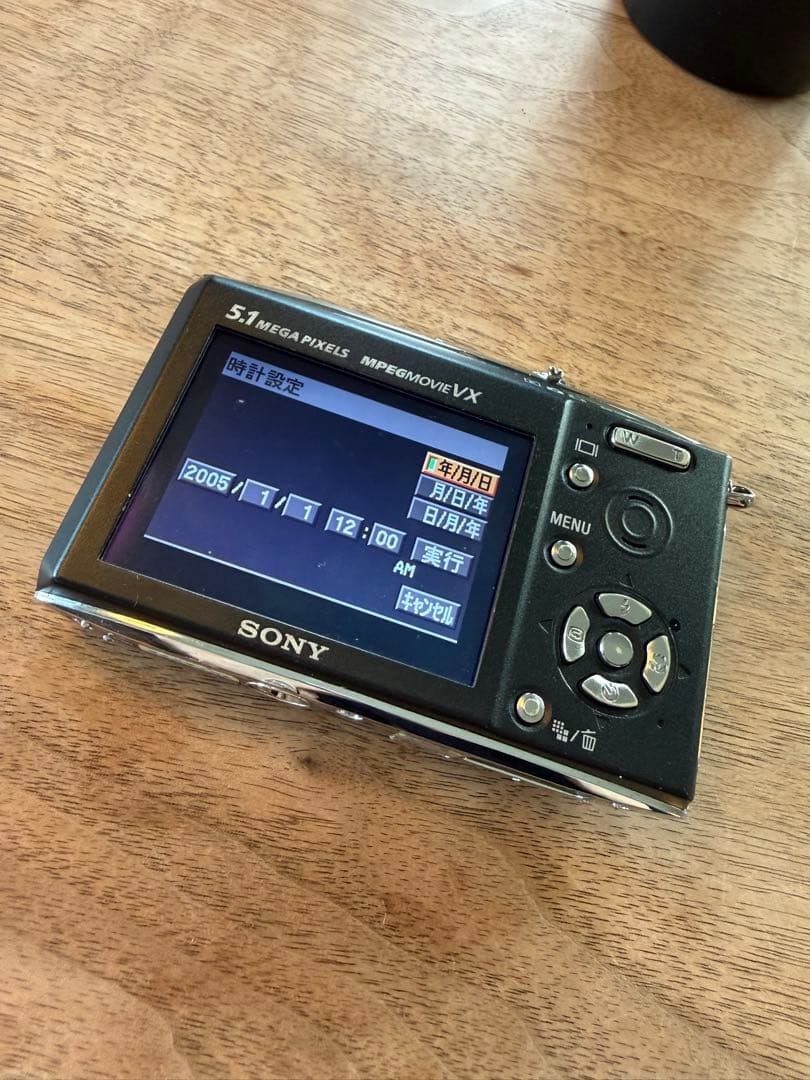 SONY ソニー　コンパクトデジタルカメラ　DSC-T5サイバーショット
