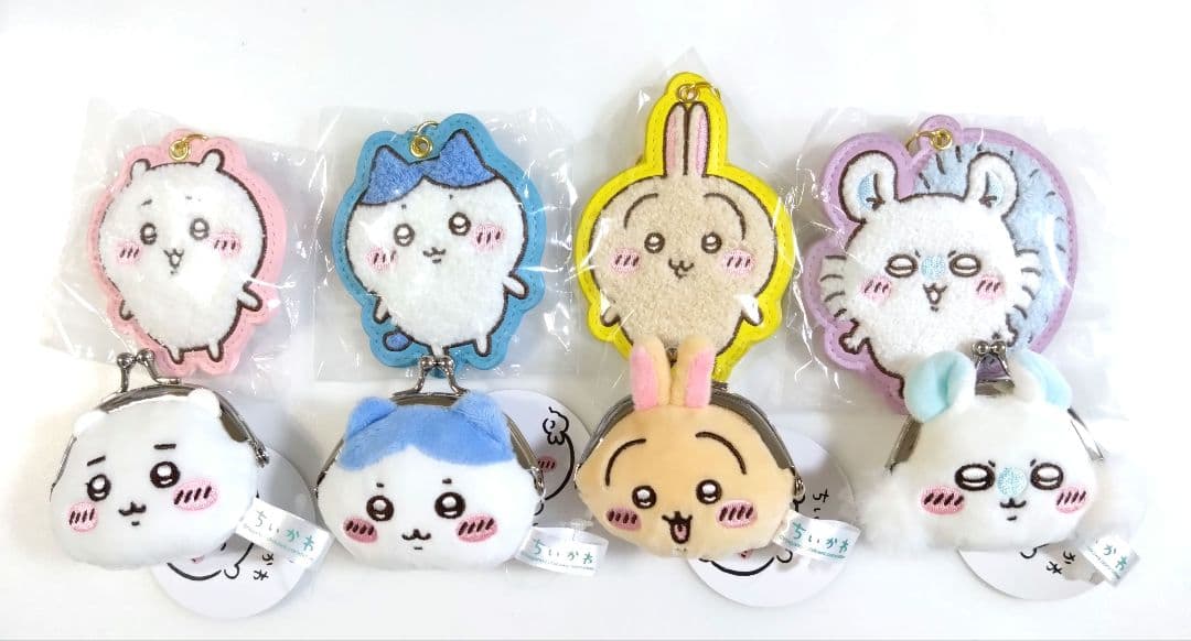 ちいかわ【もこもこサガラ刺繍キーホルダー／ミニがま口ポーチ】各８種１６点セット