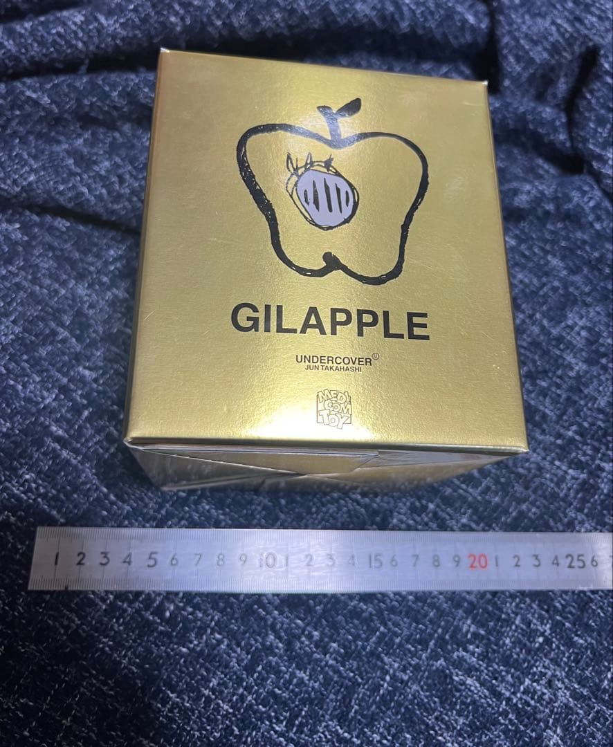 アンダーカバー　ゴールデン　リンゴ　ライト　置物　フィギュア　未使用品