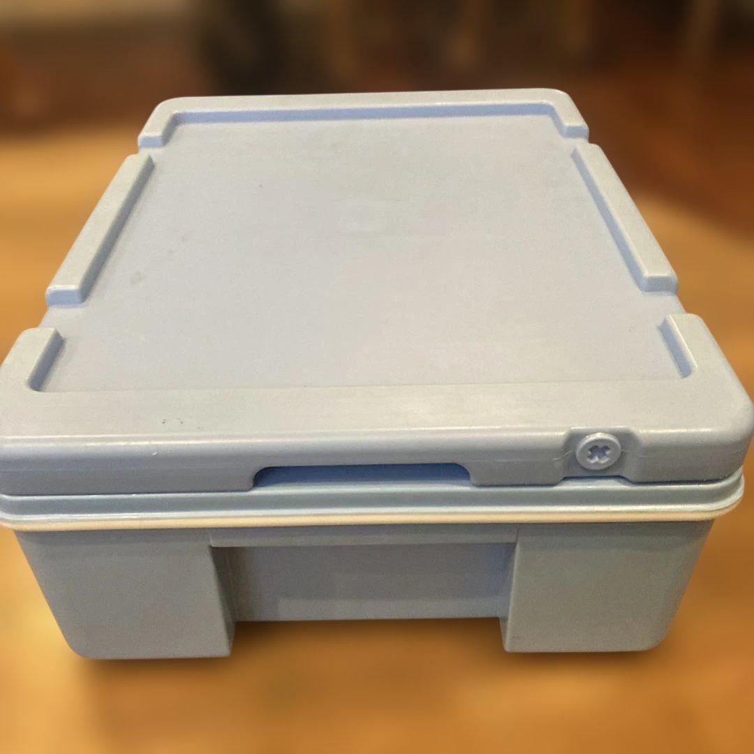 フードコンテナ　保存容器 蓋付き　寿司シャリ　保温庫