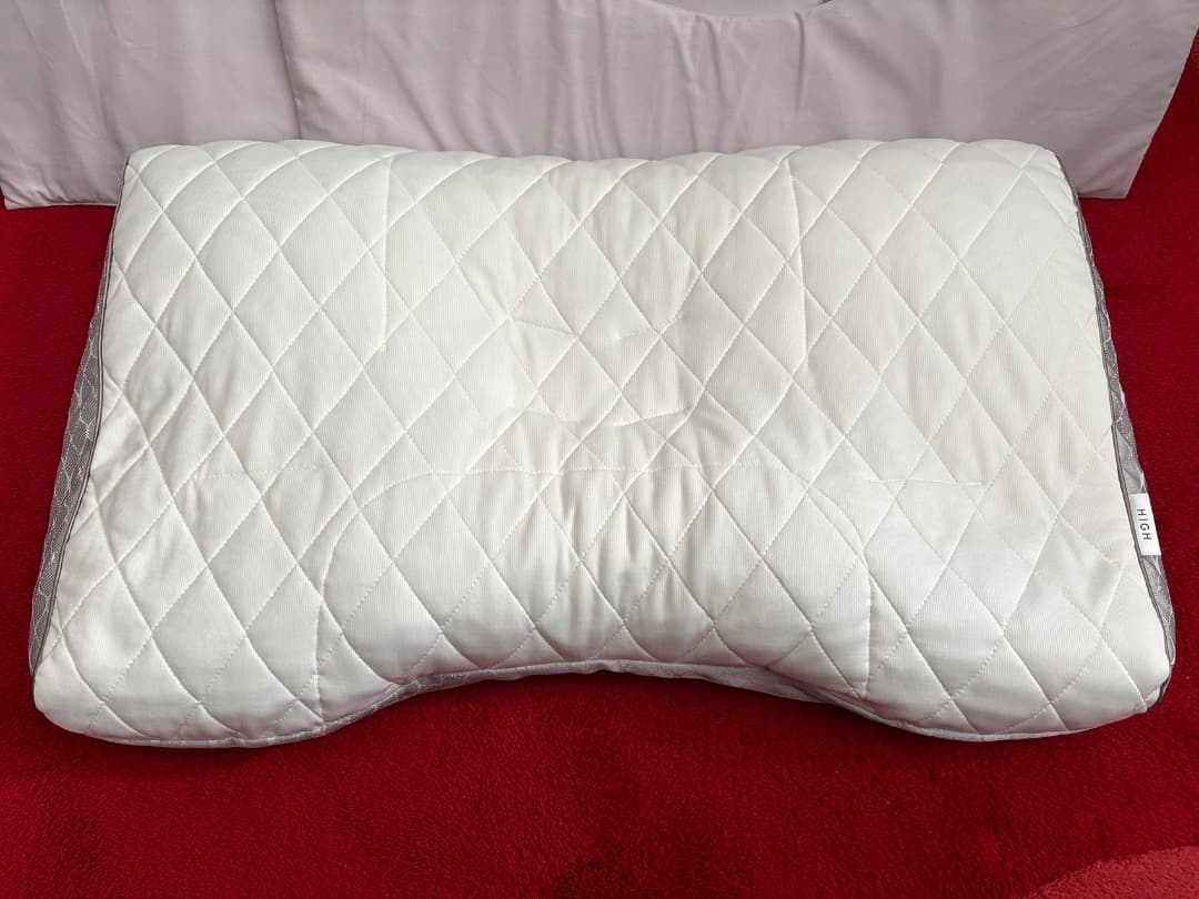 西川／「ファインスムーズ（高め）」枕／備長炭パイプ・中古・超美品！