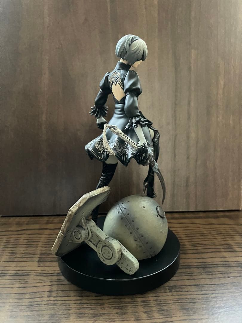 ヨルハ二号B型 フィギュア ニーアオートマタ 美品 限定 ＊匿名配送＊