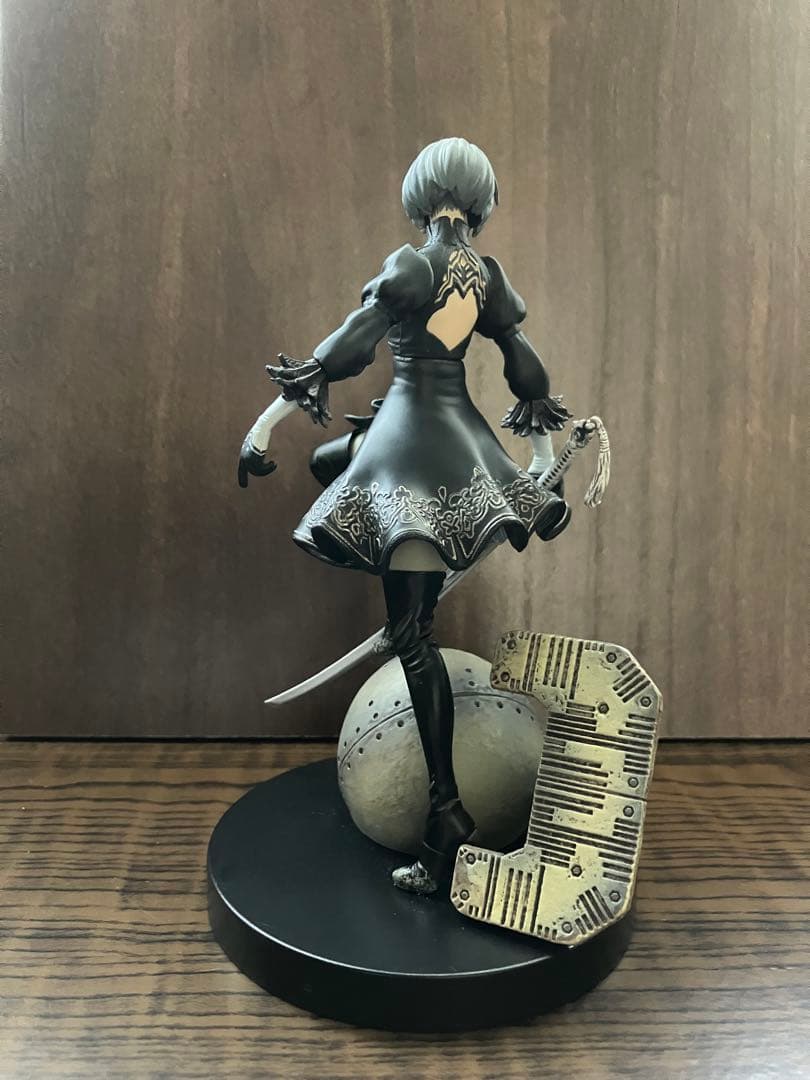 ヨルハ二号B型 フィギュア ニーアオートマタ 美品 限定 ＊匿名配送＊