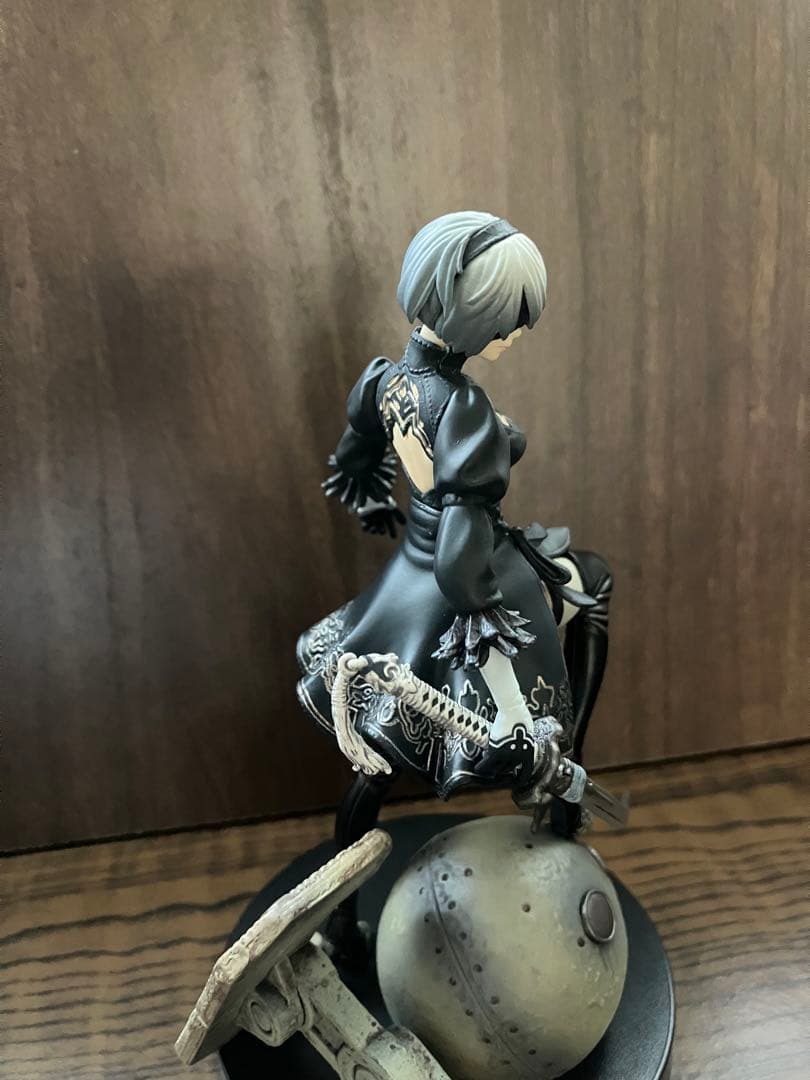 ヨルハ二号B型 フィギュア ニーアオートマタ 美品 限定 ＊匿名配送＊