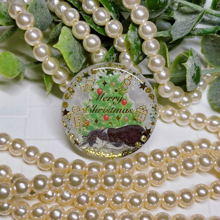 ひなた様お取置きです。レジンヘアゴム クリスマスツリーとハチワレ猫No.763