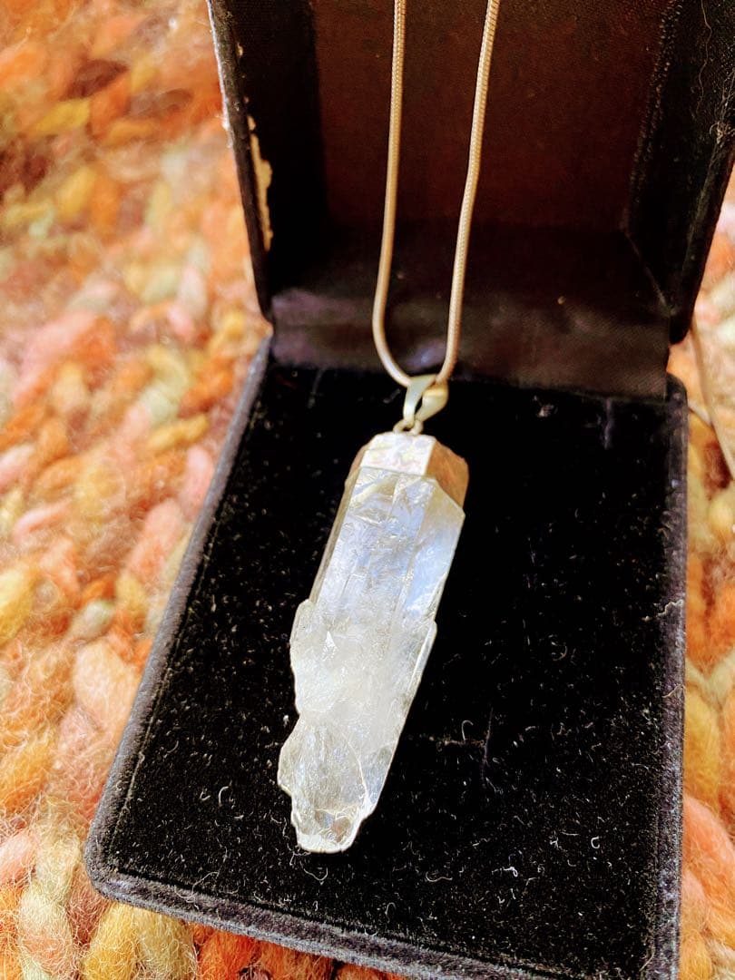 ◎クリスタルネックレス◎ イギリス製