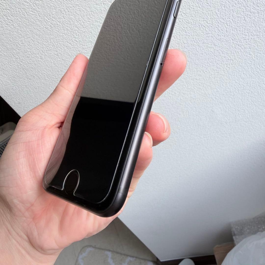 iPhone SE 第2世代 純正バッテリー 87%