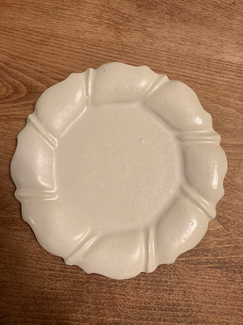 ホワイト陶器皿 フリルエッジ 3枚セット