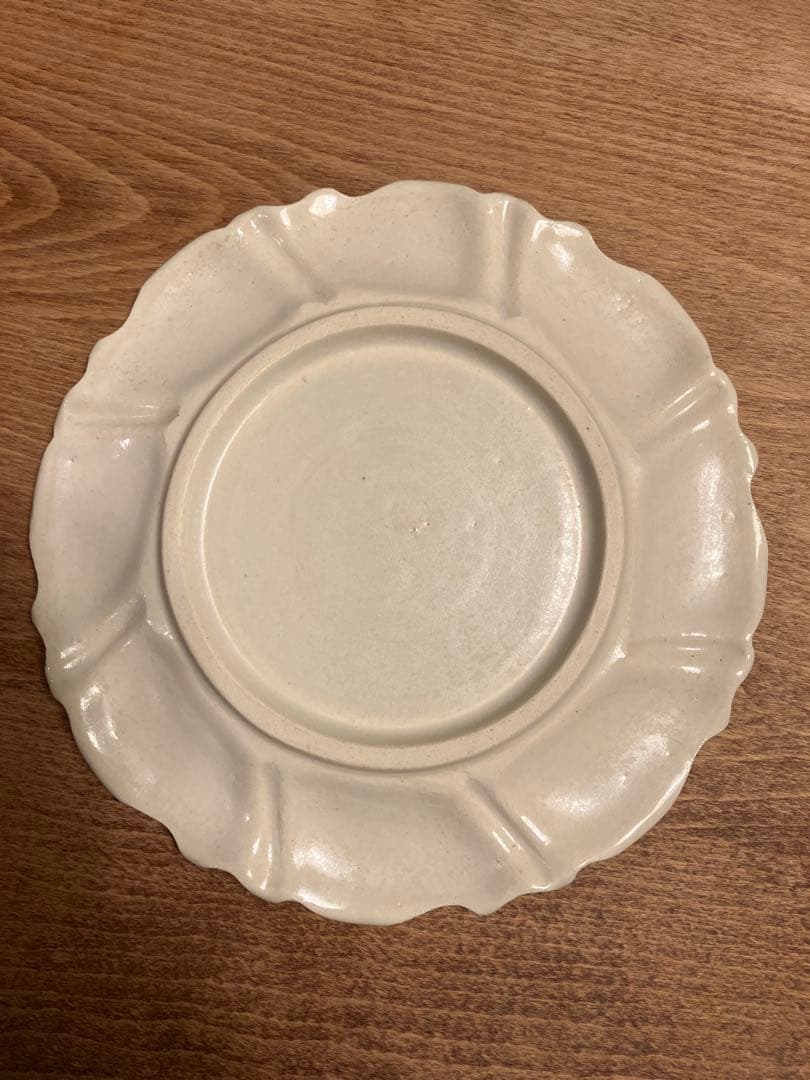 ホワイト陶器皿 フリルエッジ 3枚セット