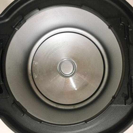 【美品】 2023年製 タイガー 電気圧力鍋　 COK-A220 マットブラック