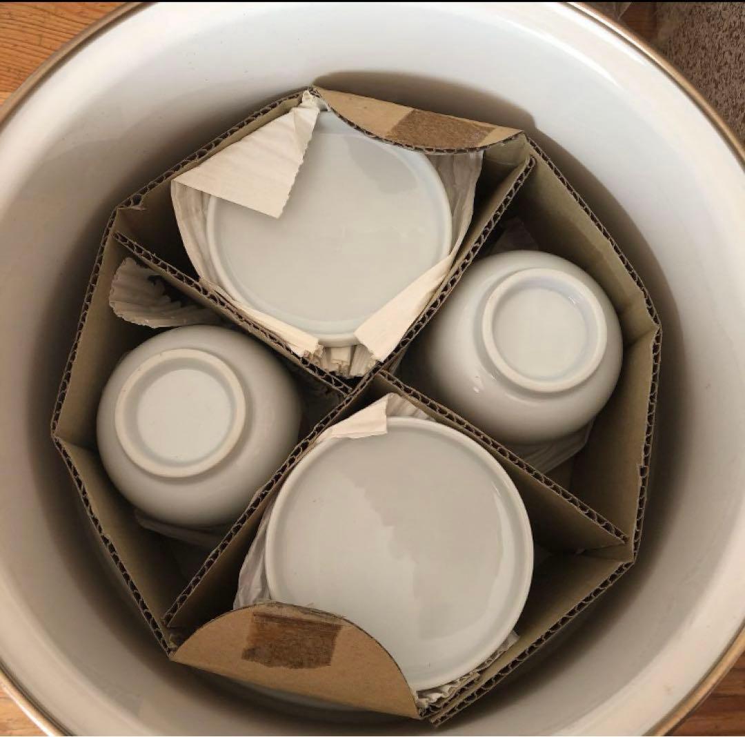 【新品・未使用】ejiry エジリー　ホーロー鍋　蒸し器　蒸し碗4客付き