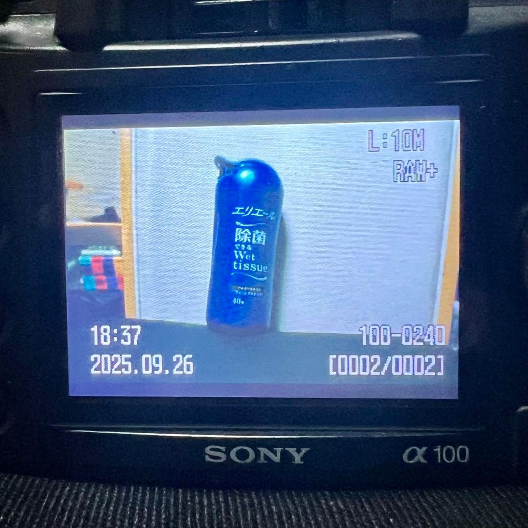 SONY デジタル一眼レフカメラ　α100 ダブルズーム付き　10.2M