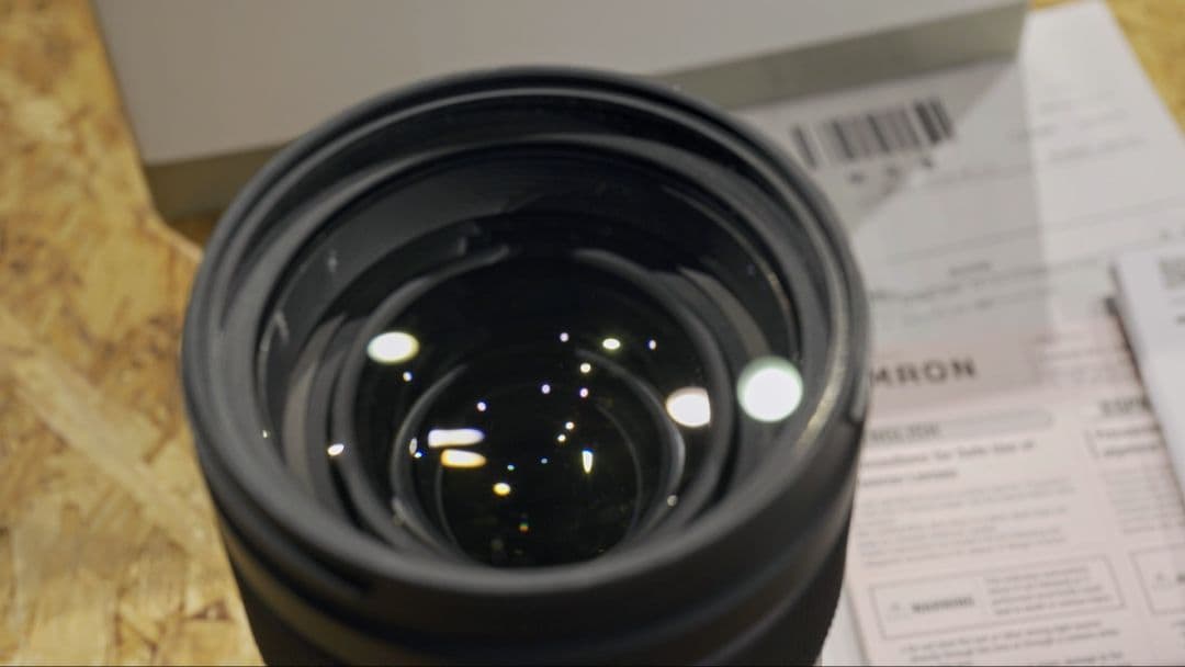 タムロン Model A058　レンズプロテクター付き