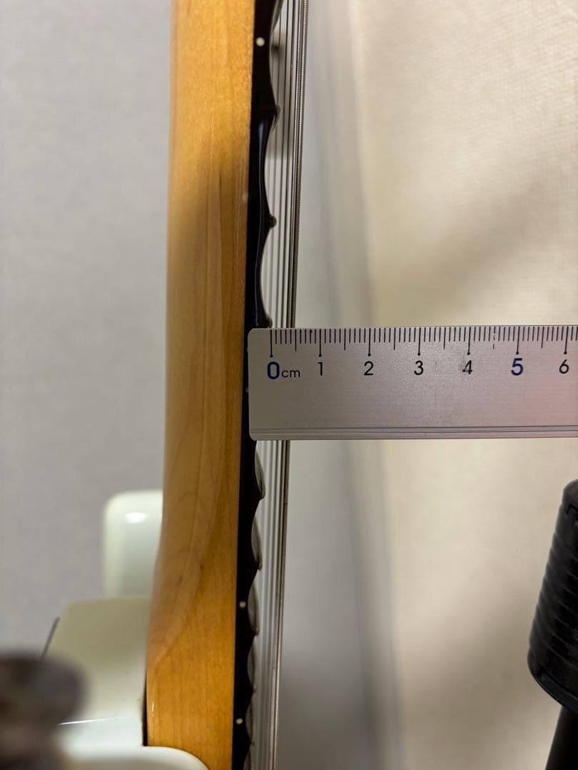 Squier DELUXEストラト　スキャロップネック　コンポーネントギター