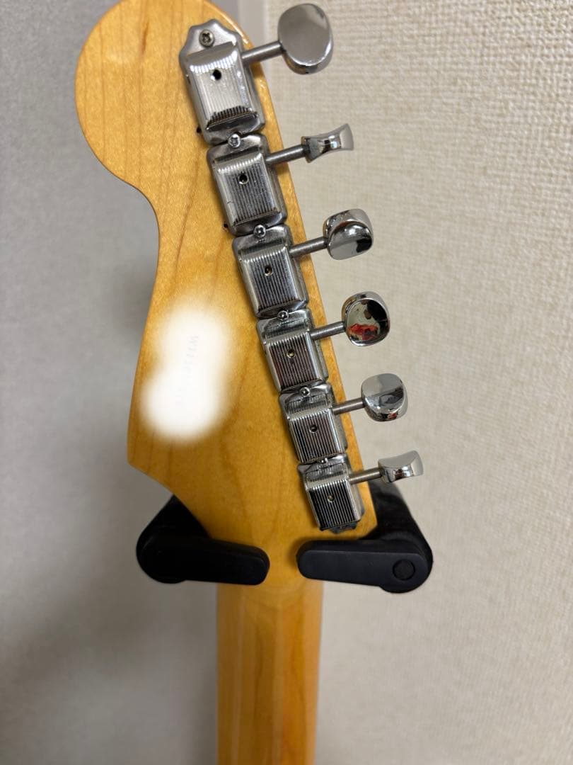 Squier DELUXEストラト　スキャロップネック　コンポーネントギター