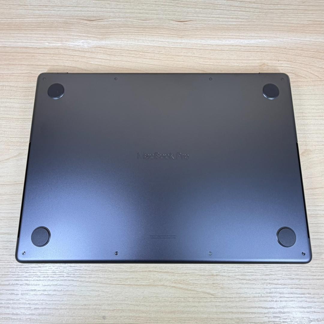 P329 超美品 MacBook Pro 14inch M4 16GB/1TB