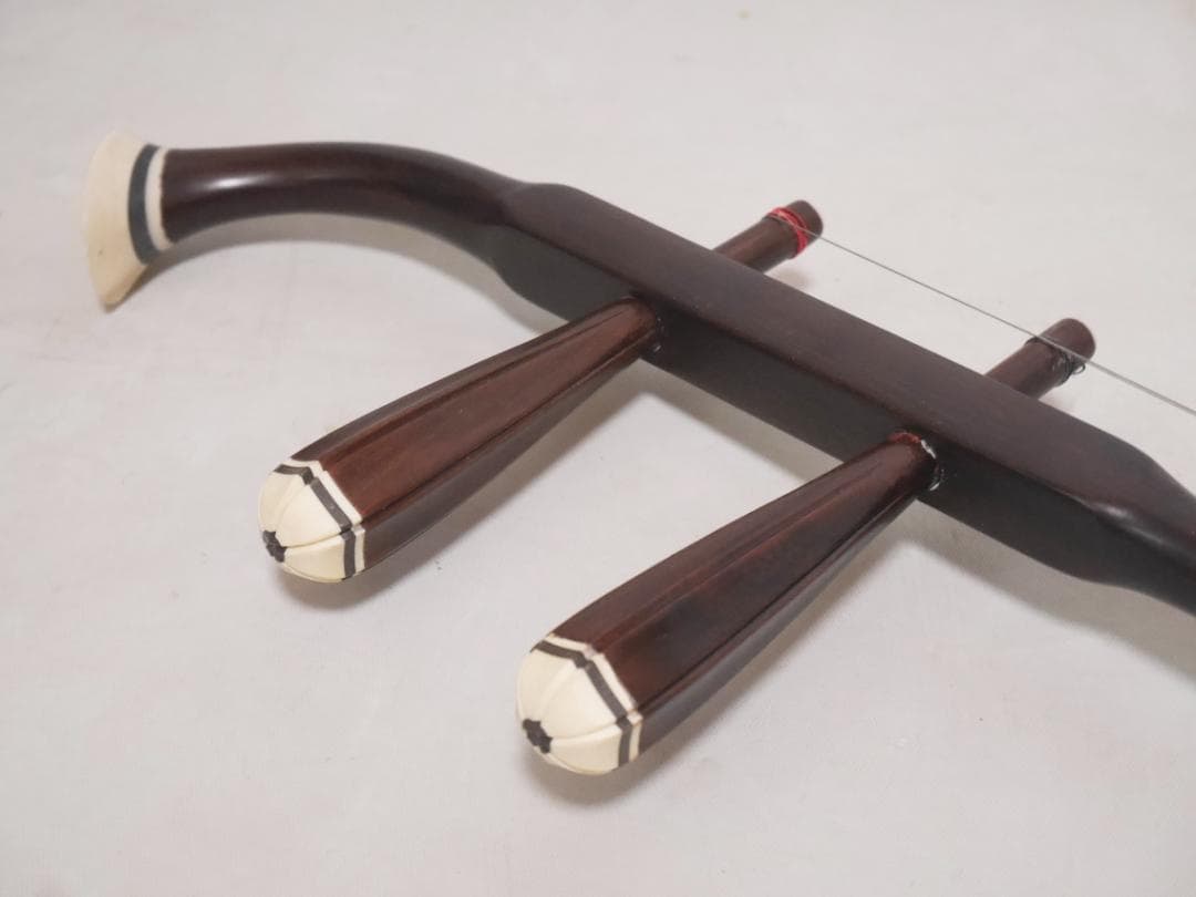 状態良品中古◆古月琴坊 高級楽器【二胡】紅木錦蛇皮　Dチューナー・ケース付