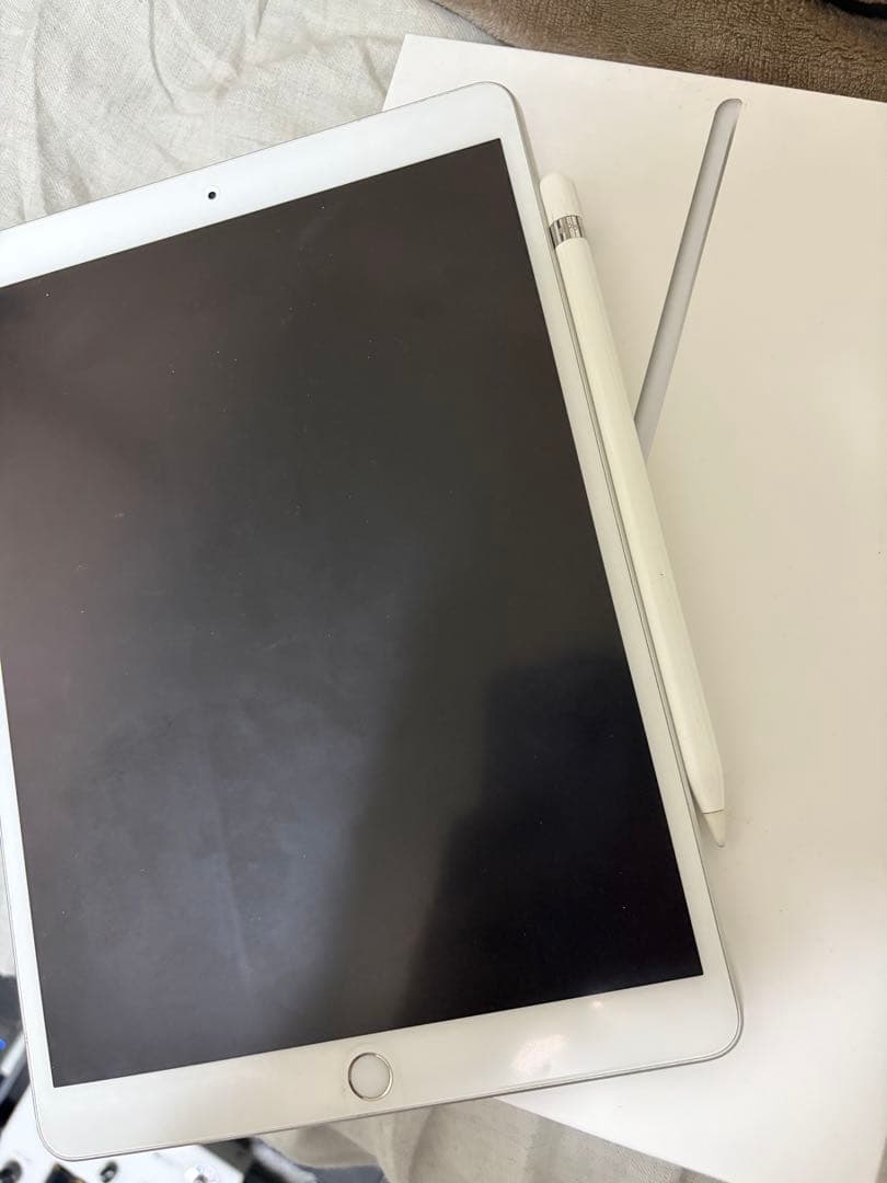 iPad air 第3世代 64gb