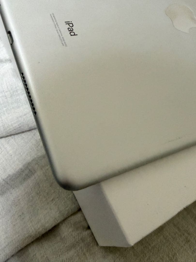 iPad air 第3世代 64gb
