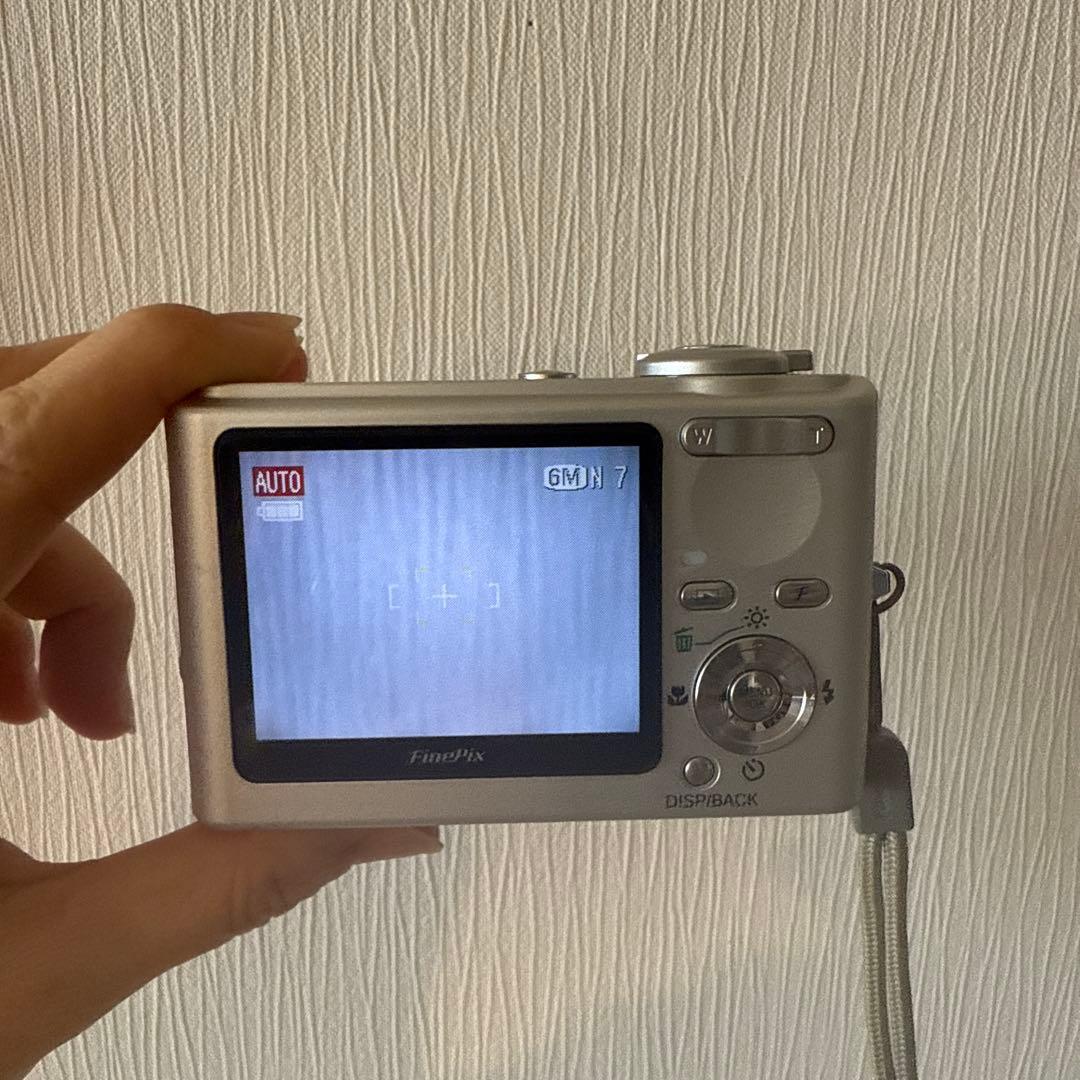 美品 FUJIFILM FinePix F10