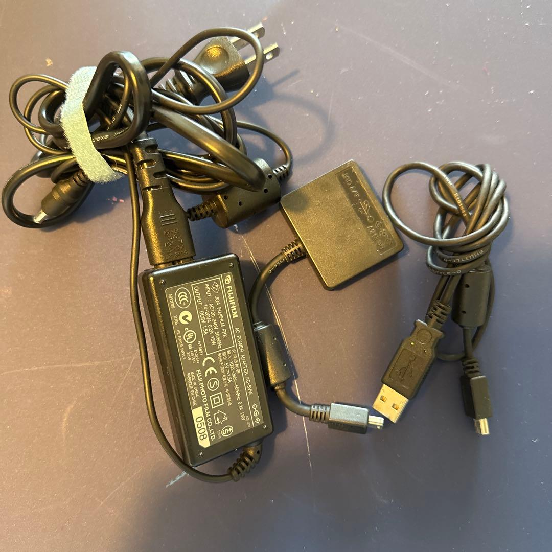 美品 FUJIFILM FinePix F10