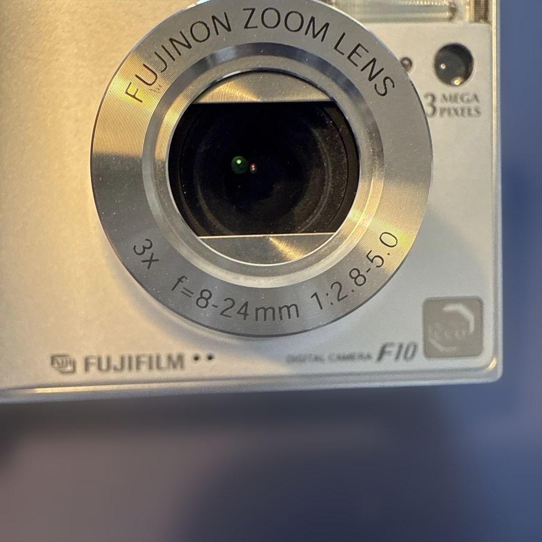 美品 FUJIFILM FinePix F10