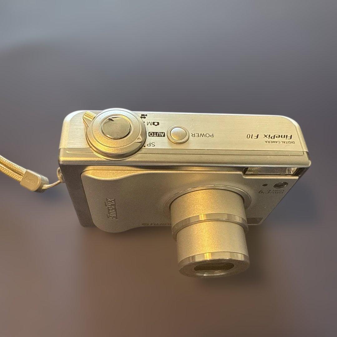 美品 FUJIFILM FinePix F10